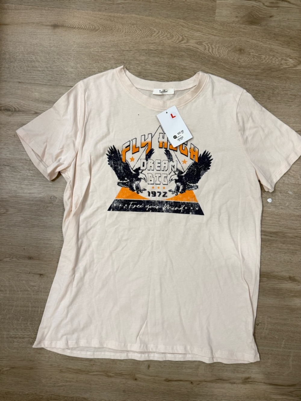 Women’s graphic tee NWT